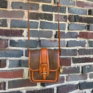 Dooney & Bourke vintage pocket binocular bag in mushroom great cond crossbody